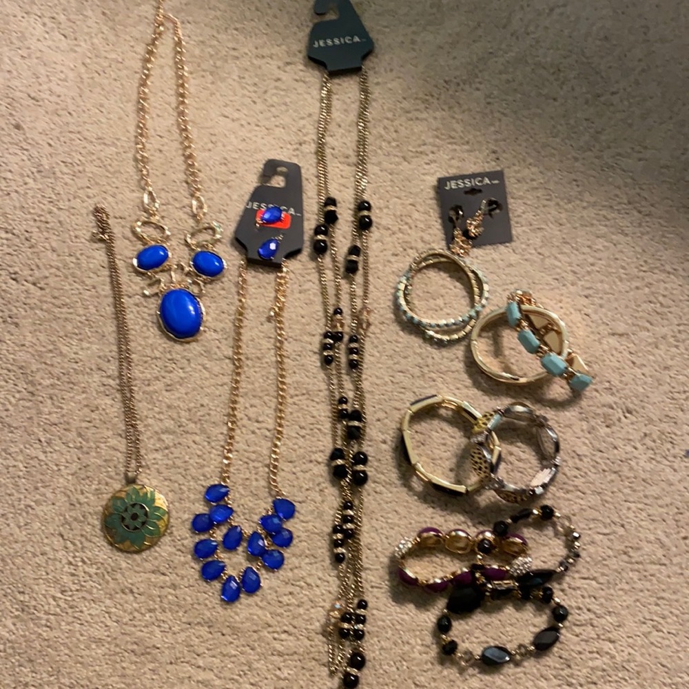 Lot of costume jewelry